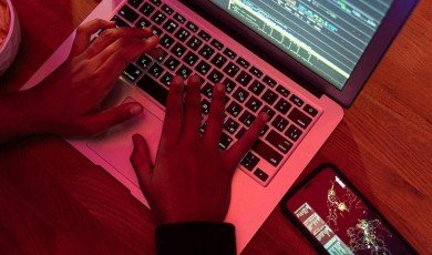 Strumenti Online Futuri per Schermi Pubblicitari Interattivi